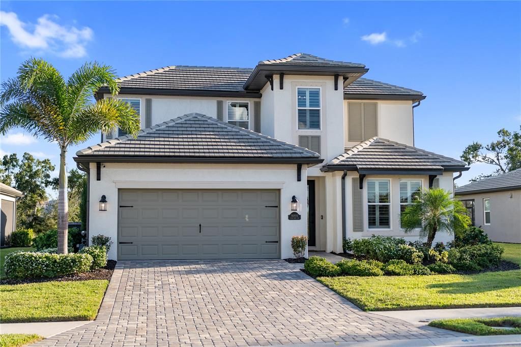 Active With Contract: $749,000 (4 beds, 3 baths, 2648 Square Feet)