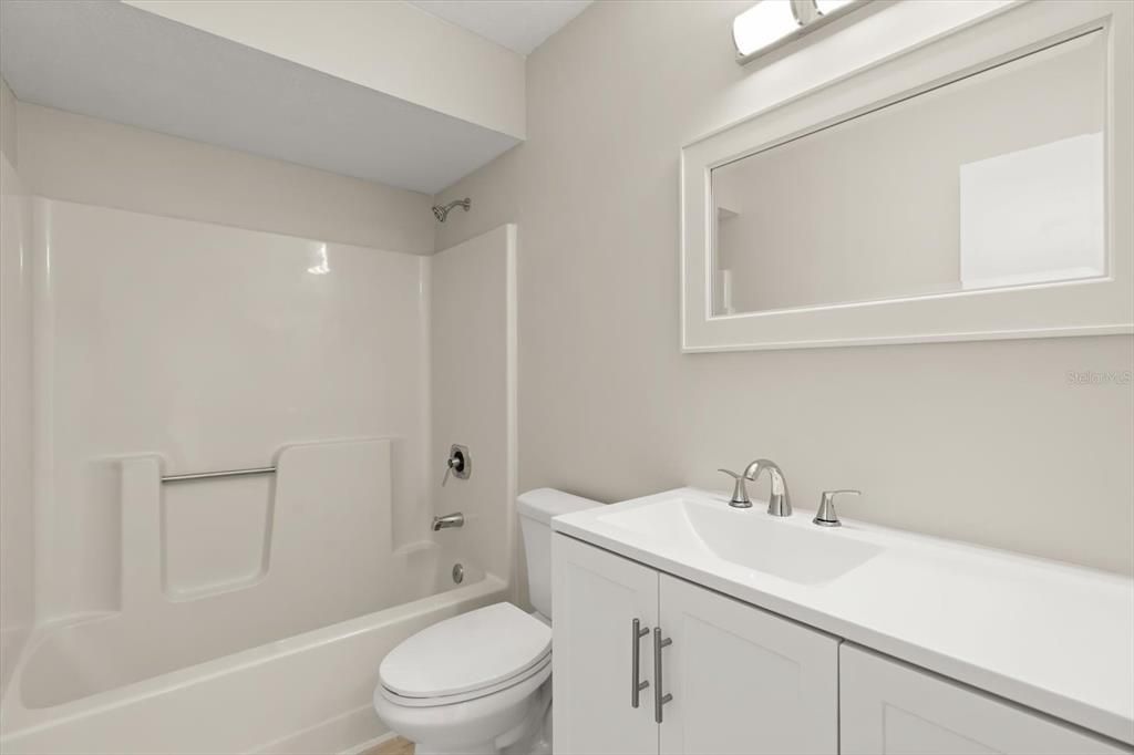 En Venta: $330,000 (3 camas, 2 baños, 1742 Pies cuadrados)