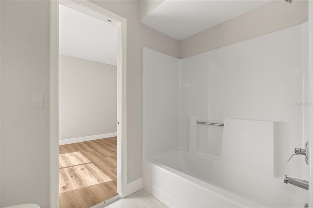 En Venta: $330,000 (3 camas, 2 baños, 1742 Pies cuadrados)