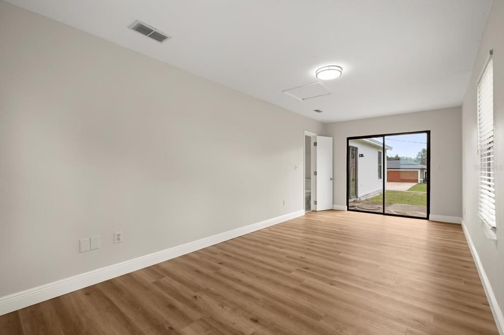 En Venta: $330,000 (3 camas, 2 baños, 1742 Pies cuadrados)