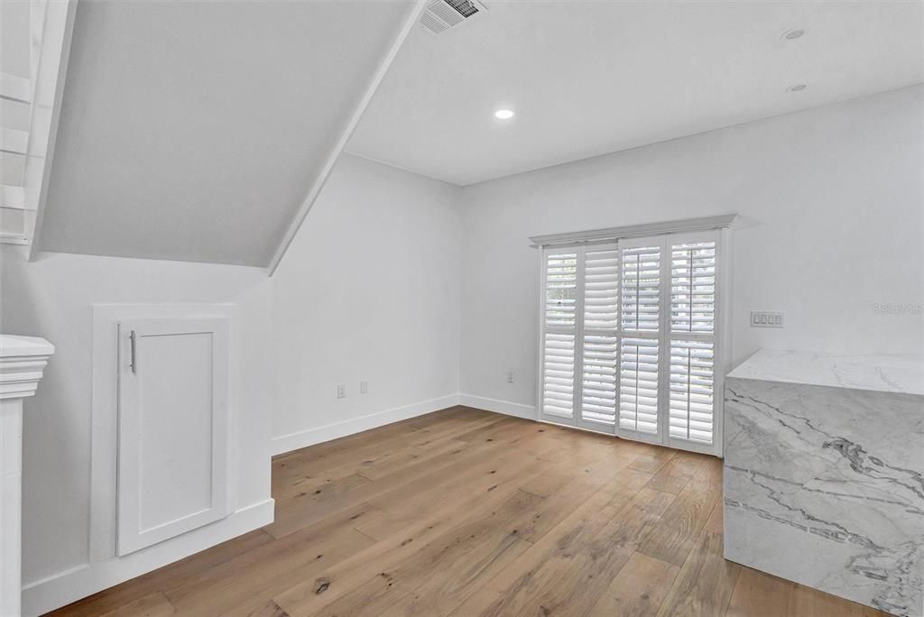 待售: $316,000 (3 贝兹, 2 浴室, 1282 平方英尺)