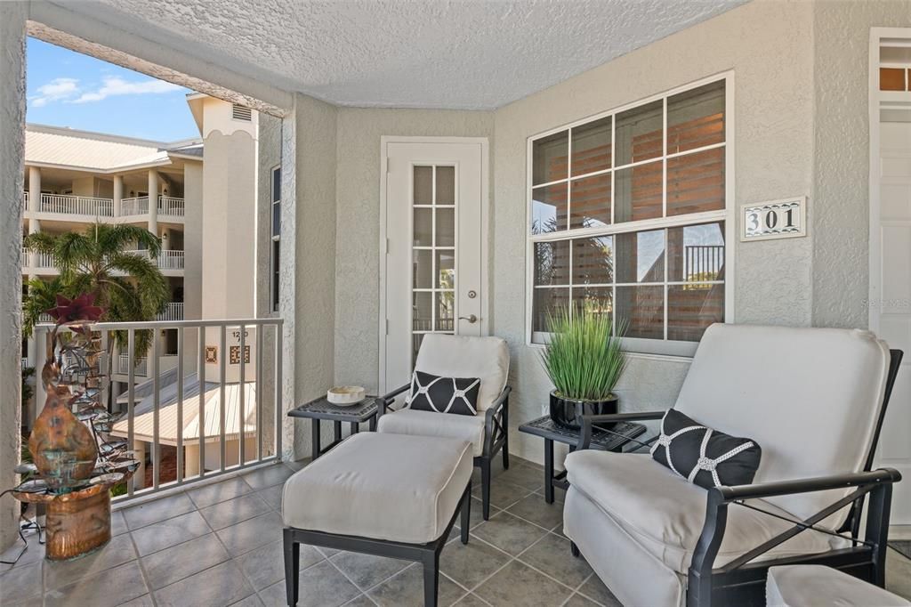 待售: $1,795,000 (3 贝兹, 3 浴室, 2200 平方英尺)