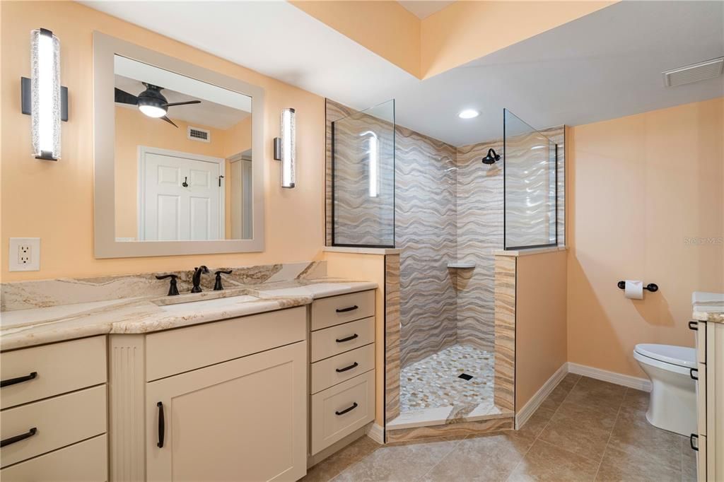 На продажу: $399,900 (3 спален, 2 ванн, 1592 Квадратных фут)