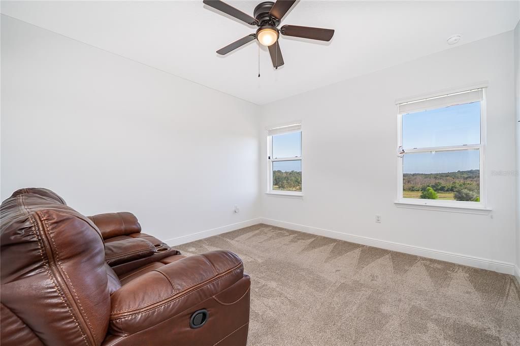 На продажу: $1,090,000 (5 спален, 3 ванн, 3083 Квадратных фут)