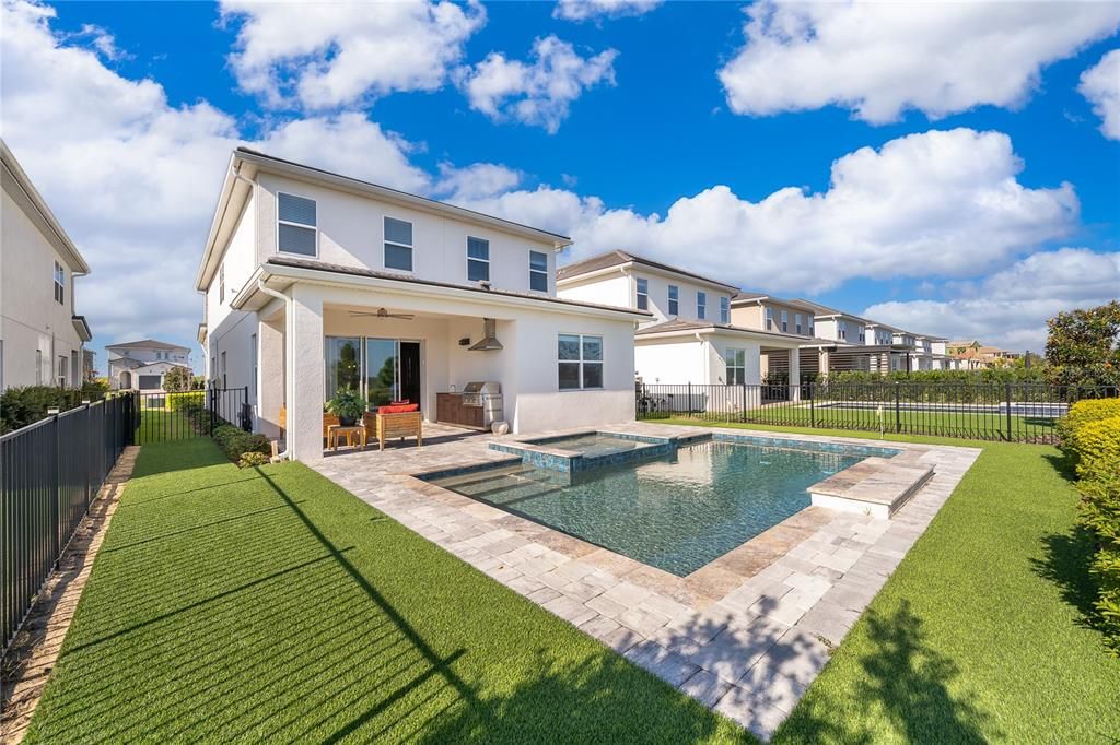 На продажу: $1,090,000 (5 спален, 3 ванн, 3083 Квадратных фут)