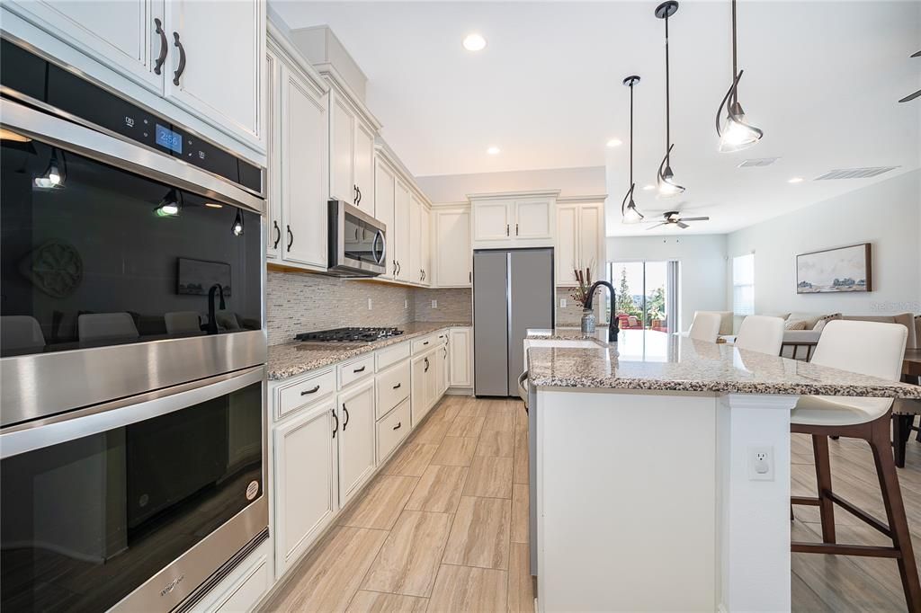 На продажу: $1,090,000 (5 спален, 3 ванн, 3083 Квадратных фут)