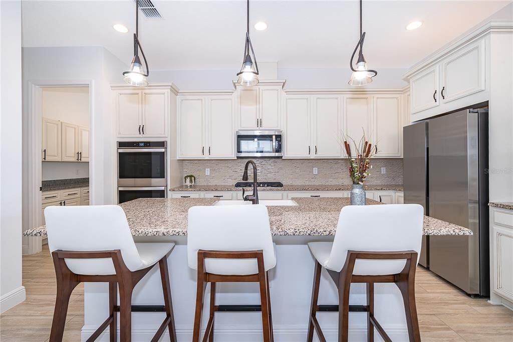 На продажу: $1,090,000 (5 спален, 3 ванн, 3083 Квадратных фут)