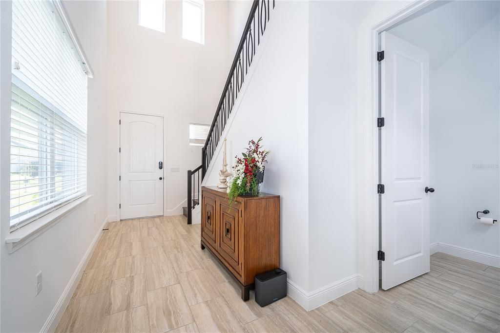 На продажу: $1,090,000 (5 спален, 3 ванн, 3083 Квадратных фут)