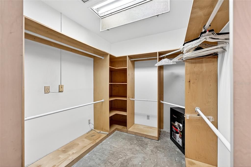 Active With Contract: $395,000 (4 beds, 3 baths, 2313 Square Feet)