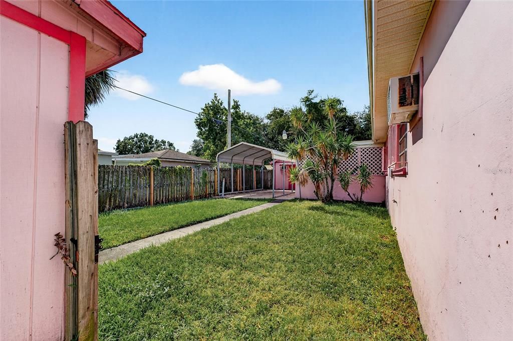 Active With Contract: $395,000 (4 beds, 3 baths, 2313 Square Feet)