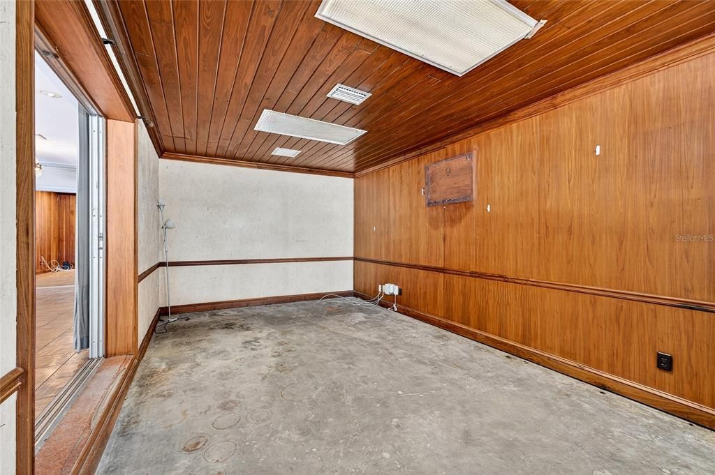 Active With Contract: $395,000 (4 beds, 3 baths, 2313 Square Feet)