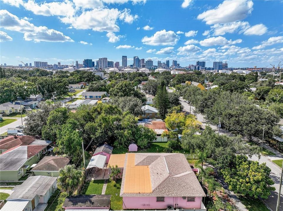 Active With Contract: $395,000 (4 beds, 3 baths, 2313 Square Feet)