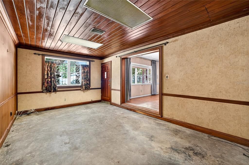 Active With Contract: $395,000 (4 beds, 3 baths, 2313 Square Feet)