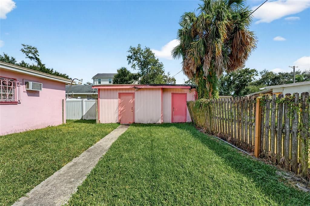 Active With Contract: $395,000 (4 beds, 3 baths, 2313 Square Feet)