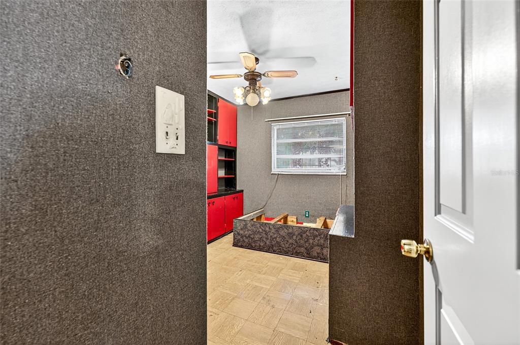 Active With Contract: $395,000 (4 beds, 3 baths, 2313 Square Feet)