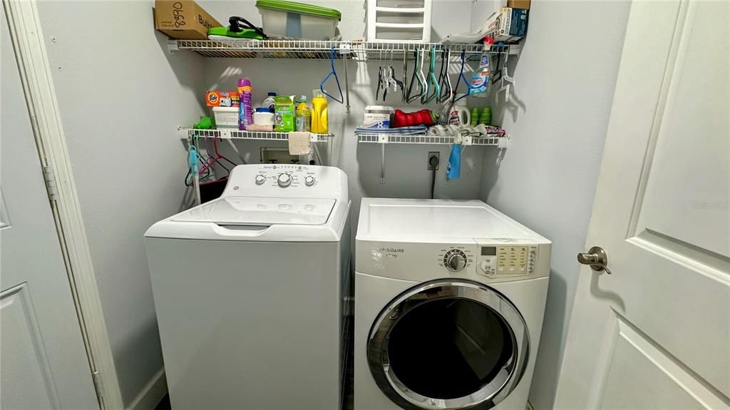 For Sale: $320,000 (3 beds, 2 baths, 1646 Square Feet)