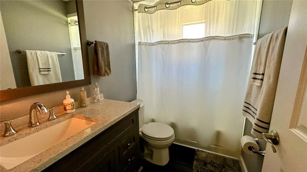 For Sale: $320,000 (3 beds, 2 baths, 1646 Square Feet)