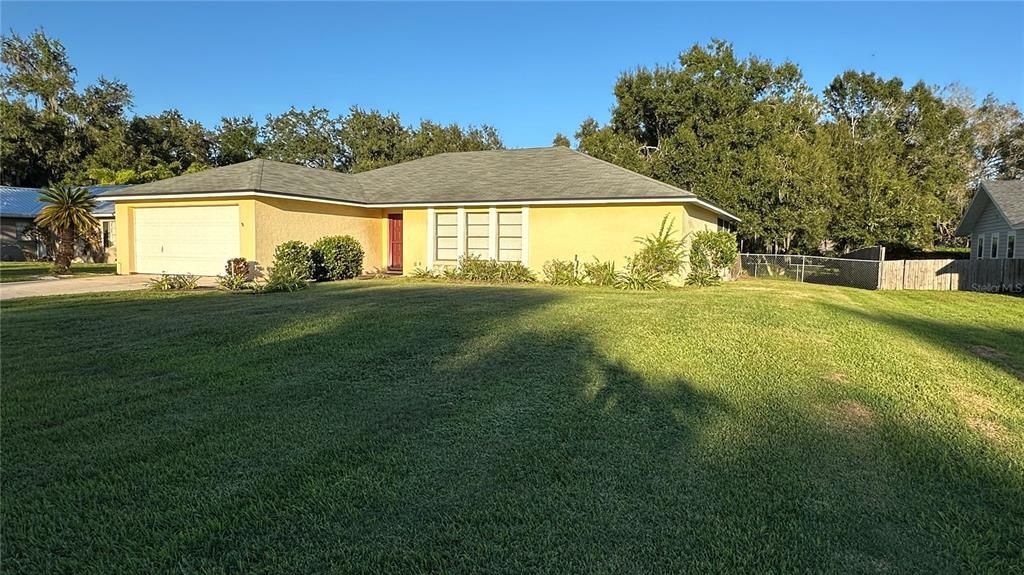 For Sale: $320,000 (3 beds, 2 baths, 1646 Square Feet)