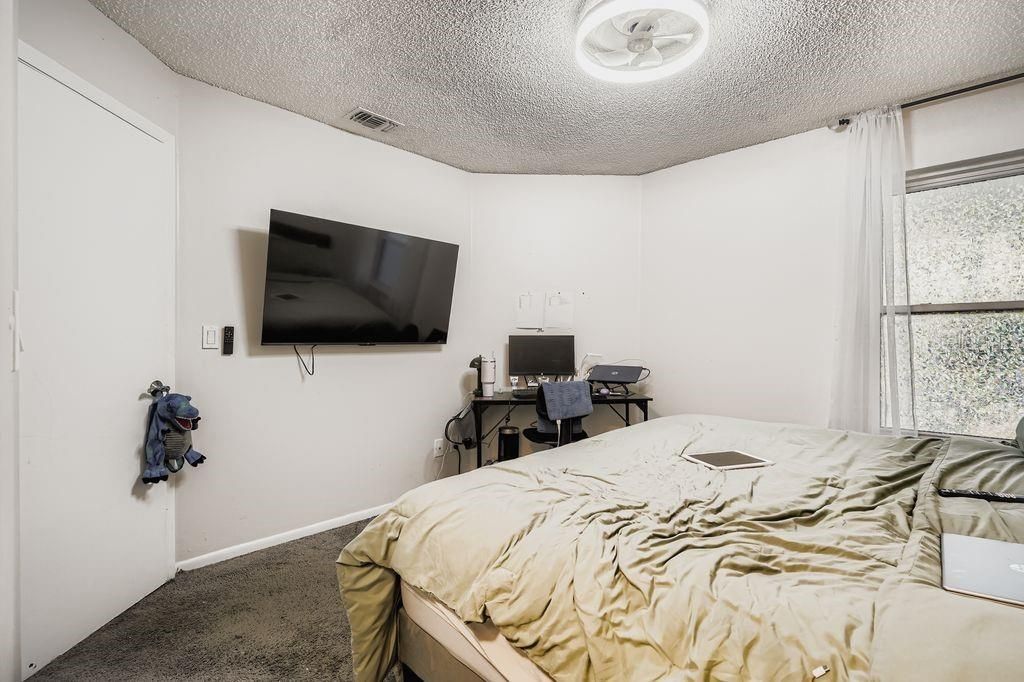 En Venta: $199,000 (3 camas, 2 baños, 1100 Pies cuadrados)