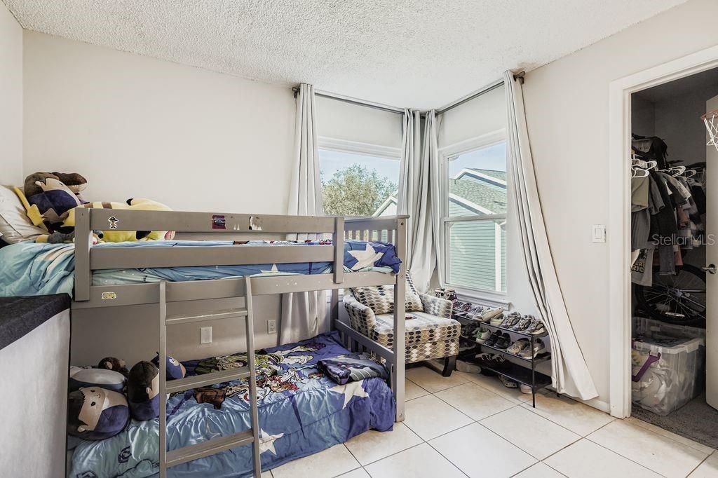 En Venta: $199,000 (3 camas, 2 baños, 1100 Pies cuadrados)