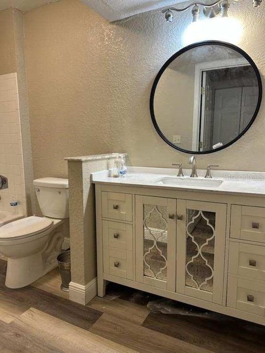 For Sale: $162,786 (2 beds, 2 baths, 890 Square Feet)