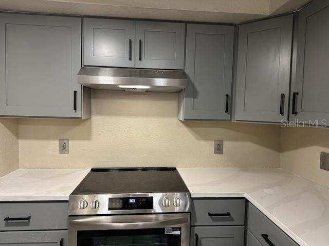 For Sale: $162,786 (2 beds, 2 baths, 890 Square Feet)