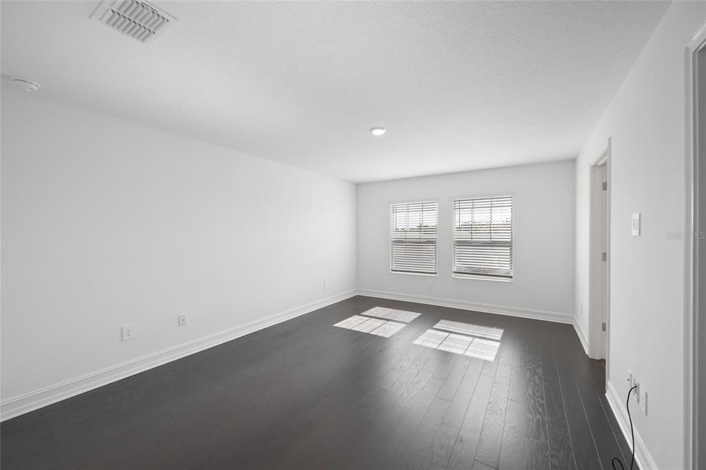 Active With Contract: $2,795 (4 beds, 3 baths, 2410 Square Feet)