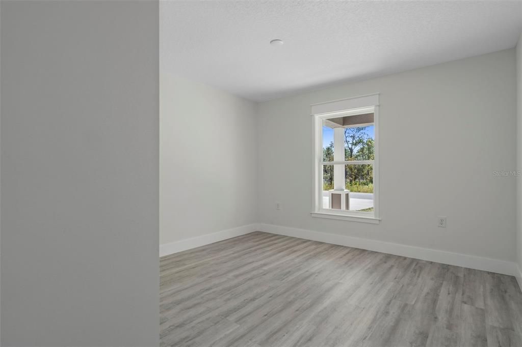 Activo con contrato: $349,900 (3 camas, 2 baños, 1531 Pies cuadrados)