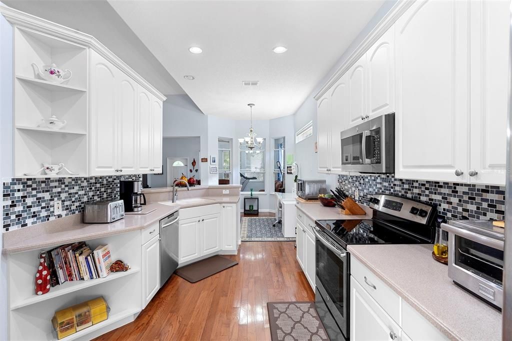 For Sale: $455,000 (3 beds, 2 baths, 2056 Square Feet)