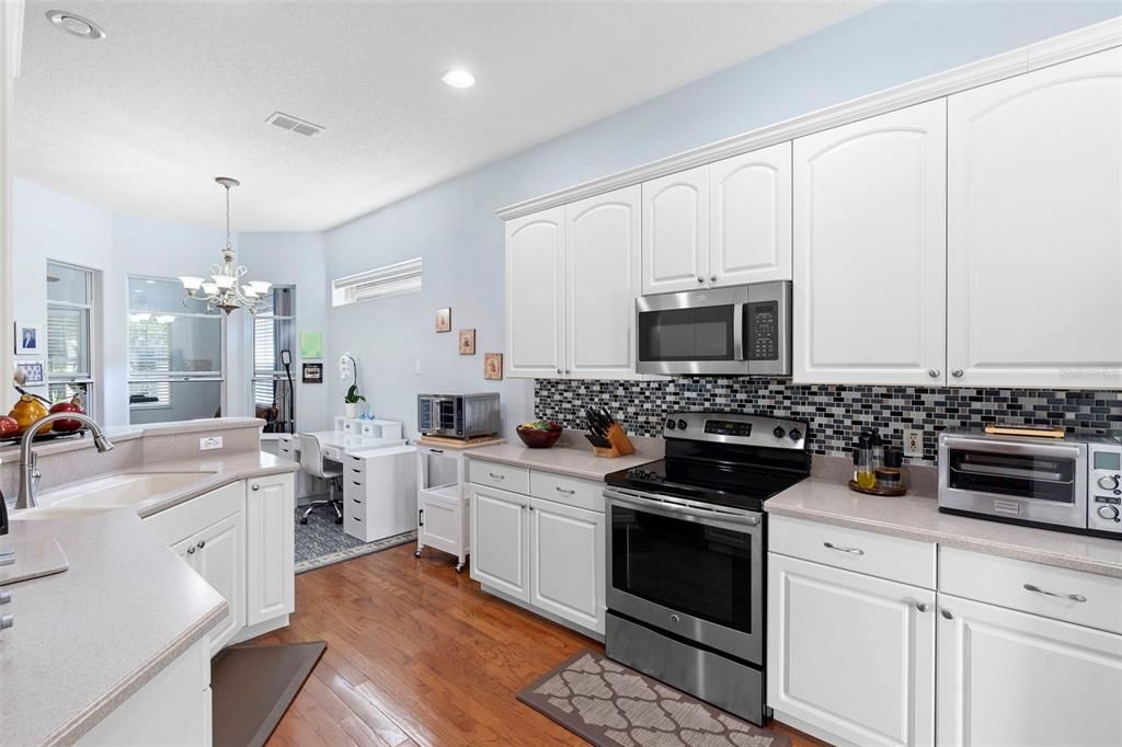 For Sale: $455,000 (3 beds, 2 baths, 2056 Square Feet)