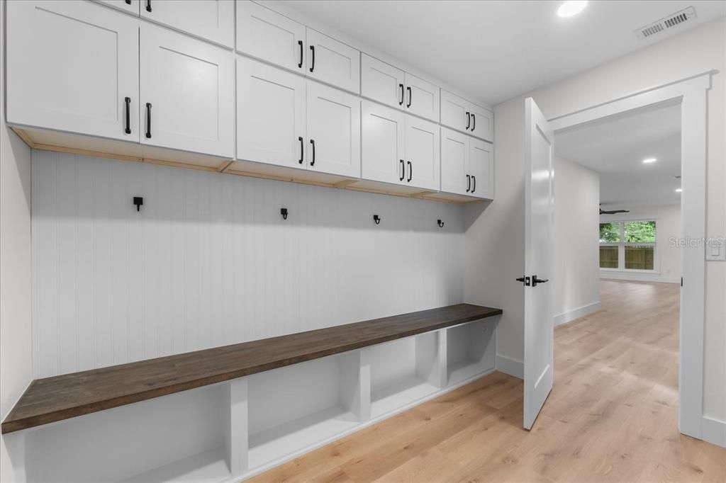 For Sale: $475,000 (4 beds, 2 baths, 1881 Square Feet)