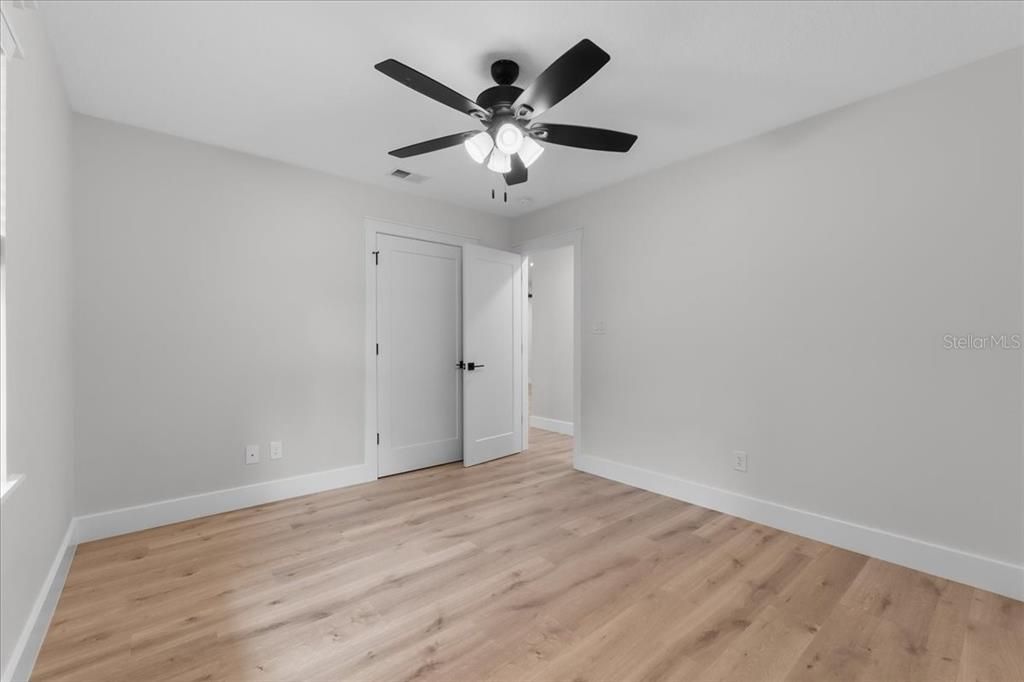 For Sale: $475,000 (4 beds, 2 baths, 1881 Square Feet)