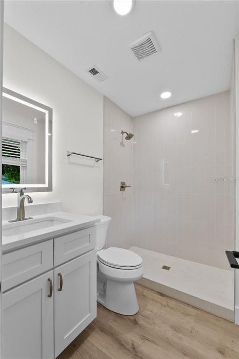 For Sale: $475,000 (4 beds, 2 baths, 1881 Square Feet)