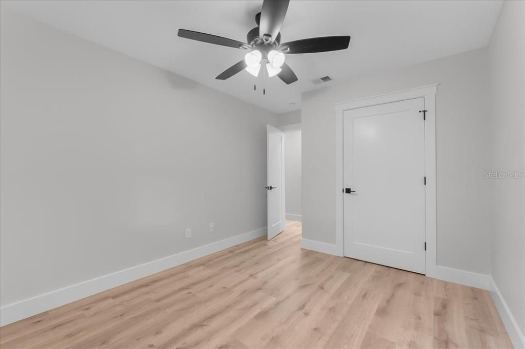 For Sale: $475,000 (4 beds, 2 baths, 1881 Square Feet)