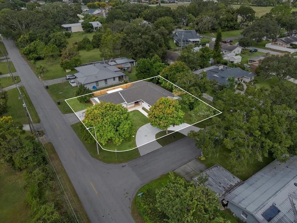 For Sale: $475,000 (4 beds, 2 baths, 1881 Square Feet)