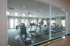 出租: $1,260 (1 贝兹, 1 浴室, 569 平方英尺)