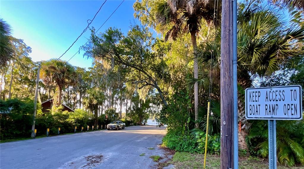 待售: $119,900 (0.63 acres)