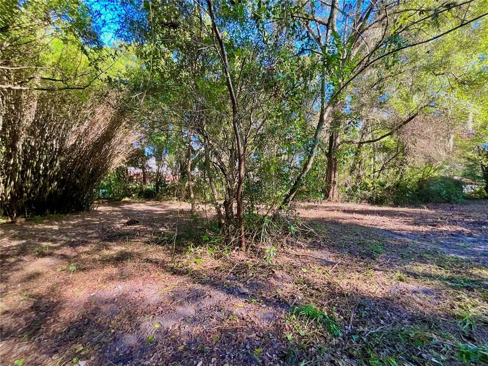 待售: $119,900 (0.63 acres)