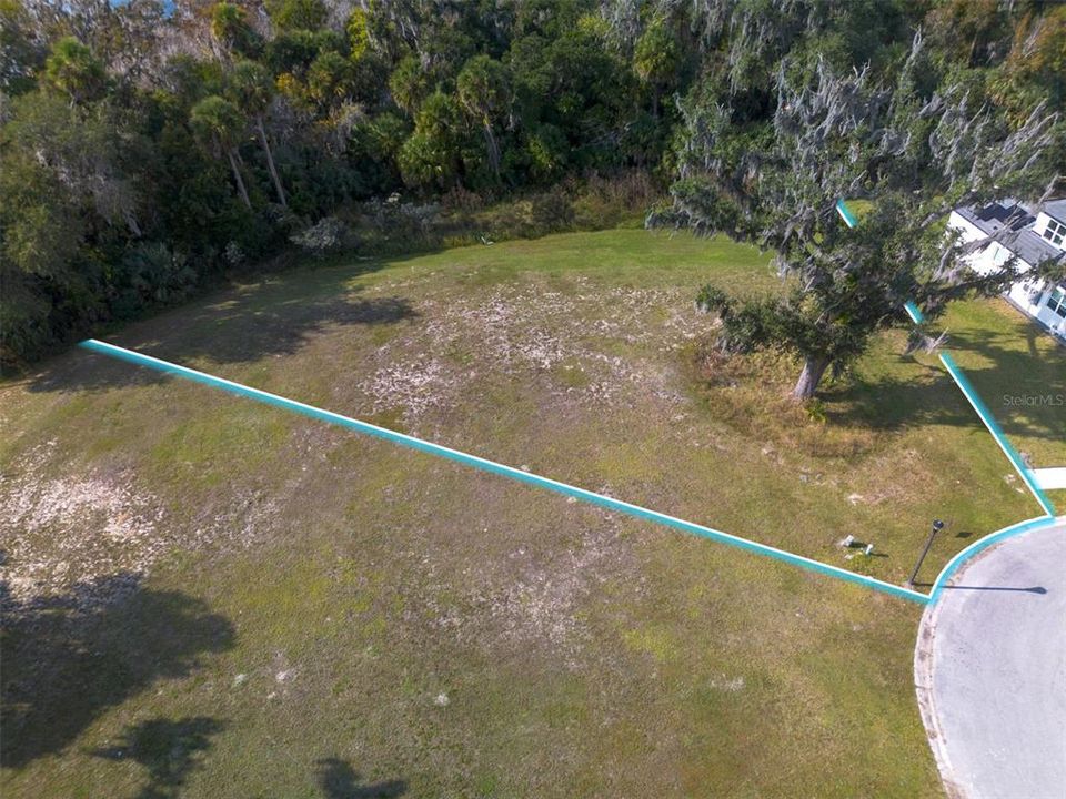 待售: $284,900 (1.45 acres)