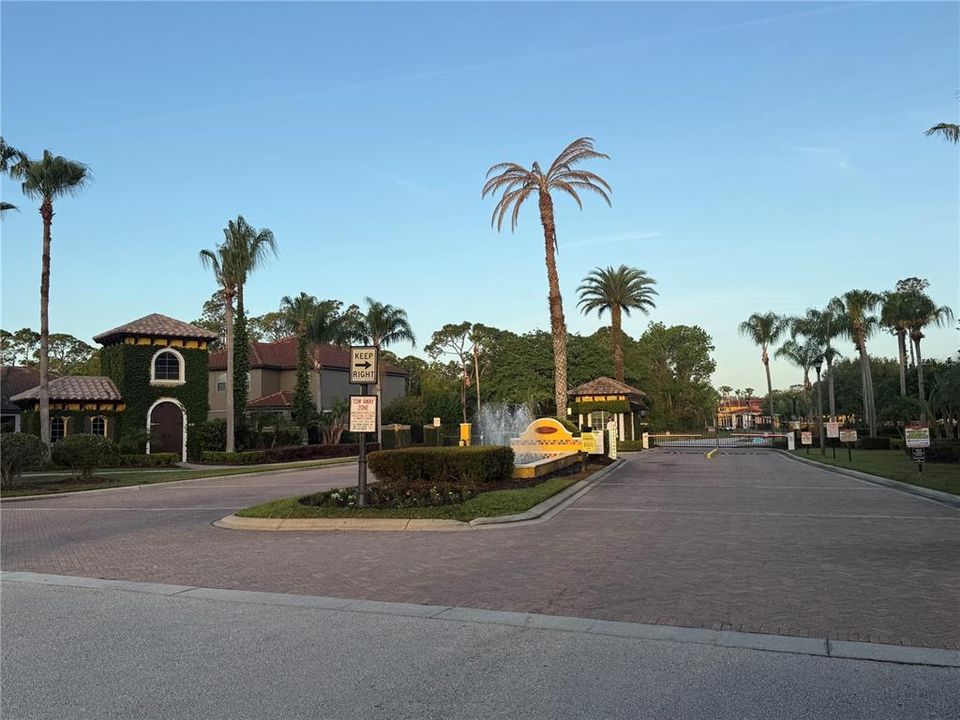 待售: $284,900 (1.45 acres)