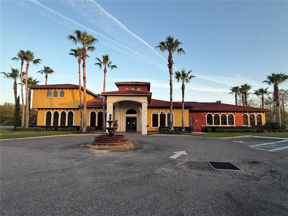 待售: $284,900 (1.45 acres)