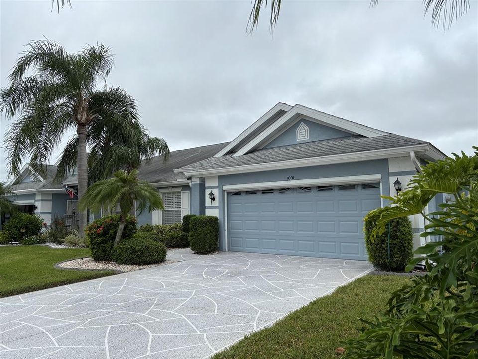 For Sale: $245,000 (2 beds, 2 baths, 1810 Square Feet)