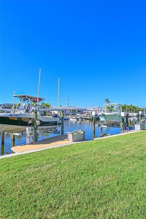 На продажу: $685,000 (2 спален, 3 ванн, 1728 Квадратных фут)