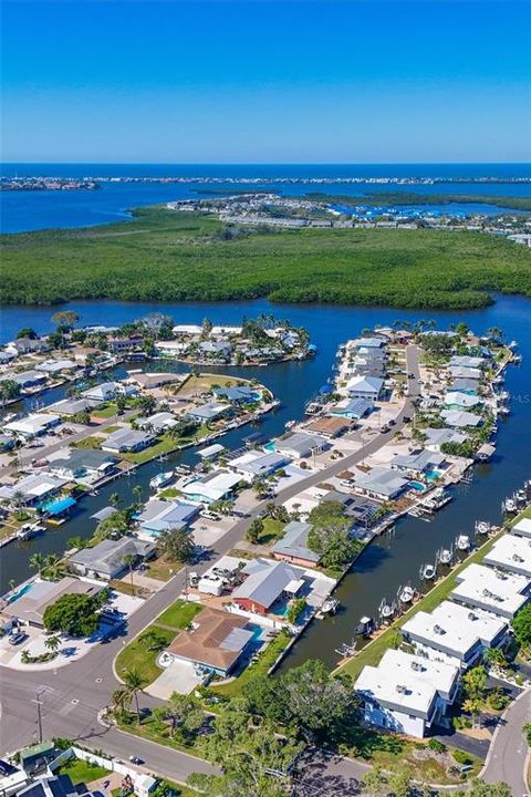 На продажу: $685,000 (2 спален, 3 ванн, 1728 Квадратных фут)