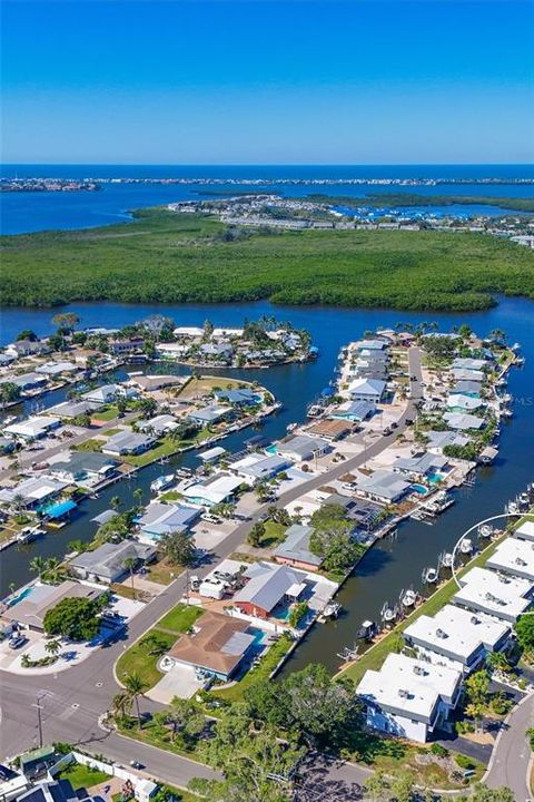 На продажу: $685,000 (2 спален, 3 ванн, 1728 Квадратных фут)