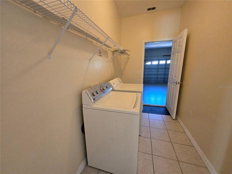 For Rent: $2,300 (4 beds, 3 baths, 2019 Square Feet)