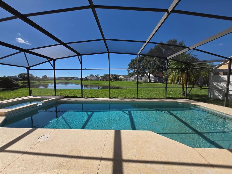 For Rent: $2,300 (4 beds, 3 baths, 2019 Square Feet)