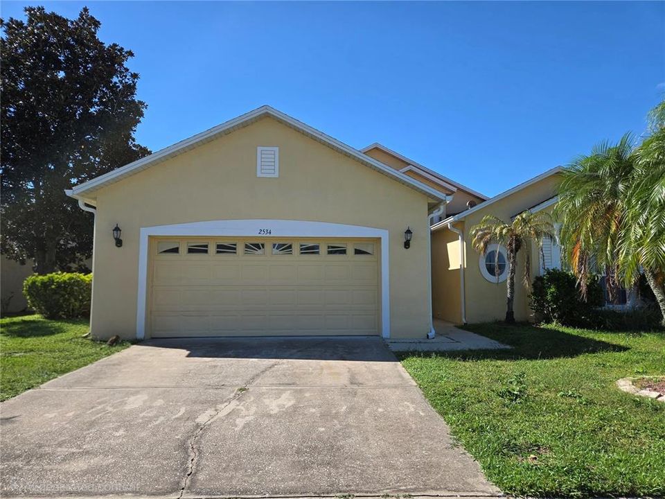 For Rent: $2,300 (4 beds, 3 baths, 2019 Square Feet)