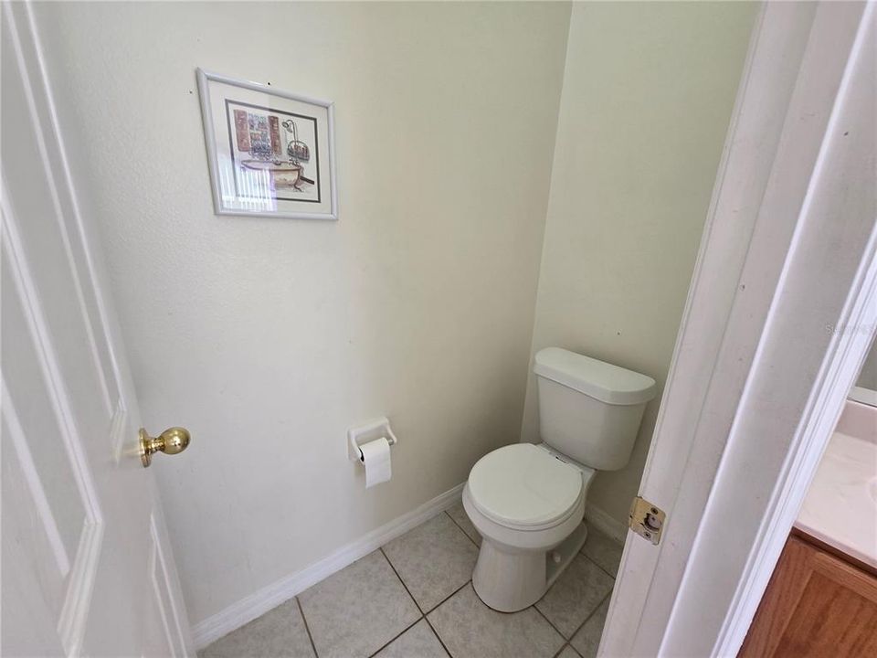 For Rent: $2,300 (4 beds, 3 baths, 2019 Square Feet)