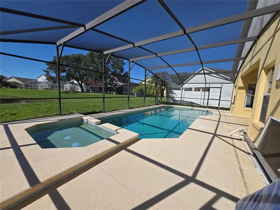 For Rent: $2,300 (4 beds, 3 baths, 2019 Square Feet)